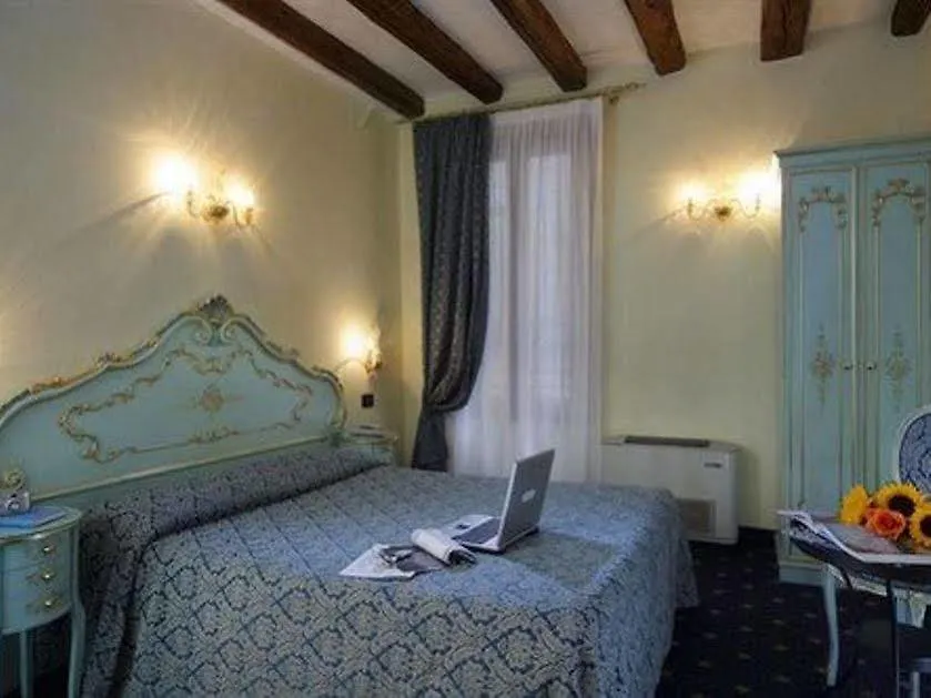 Locanda Ca' Zose Venice 3*,  Italy