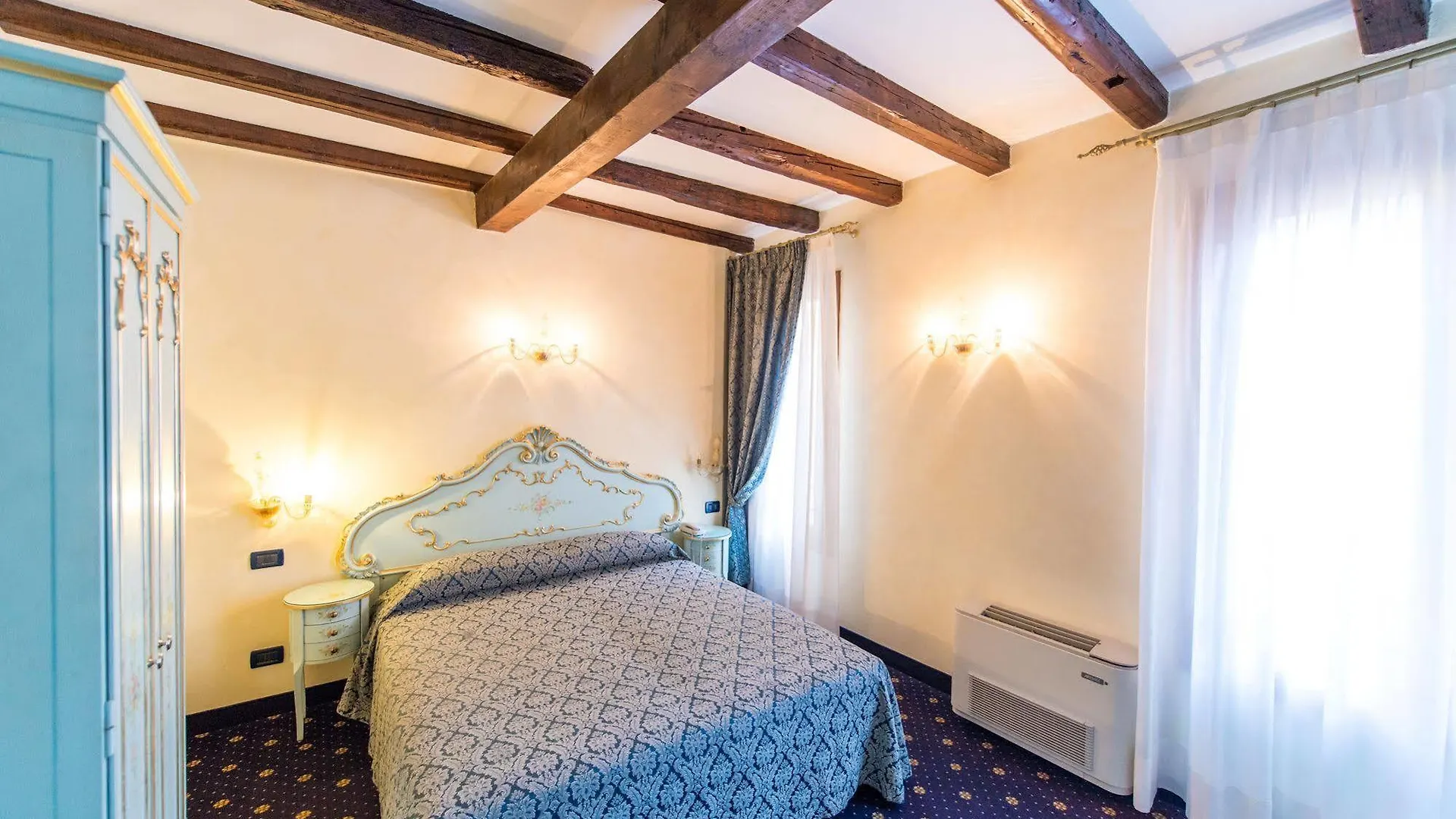 Locanda Ca' Zose Venice 3*,  Italy